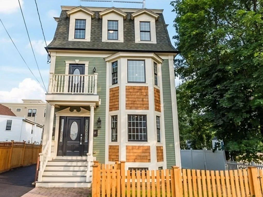 2 bed, 2 bath apartment for rent at 8 Richardson St Unit 2, Winchester — photo 2 of 38