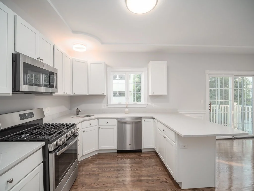 2 bed, 2 bath apartment for rent at 8 Richardson St Unit 2, Winchester — photo 8 of 38