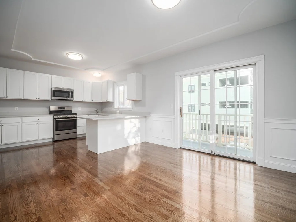 2 bed, 2 bath apartment for rent at 8 Richardson St Unit 2, Winchester — photo 7 of 38