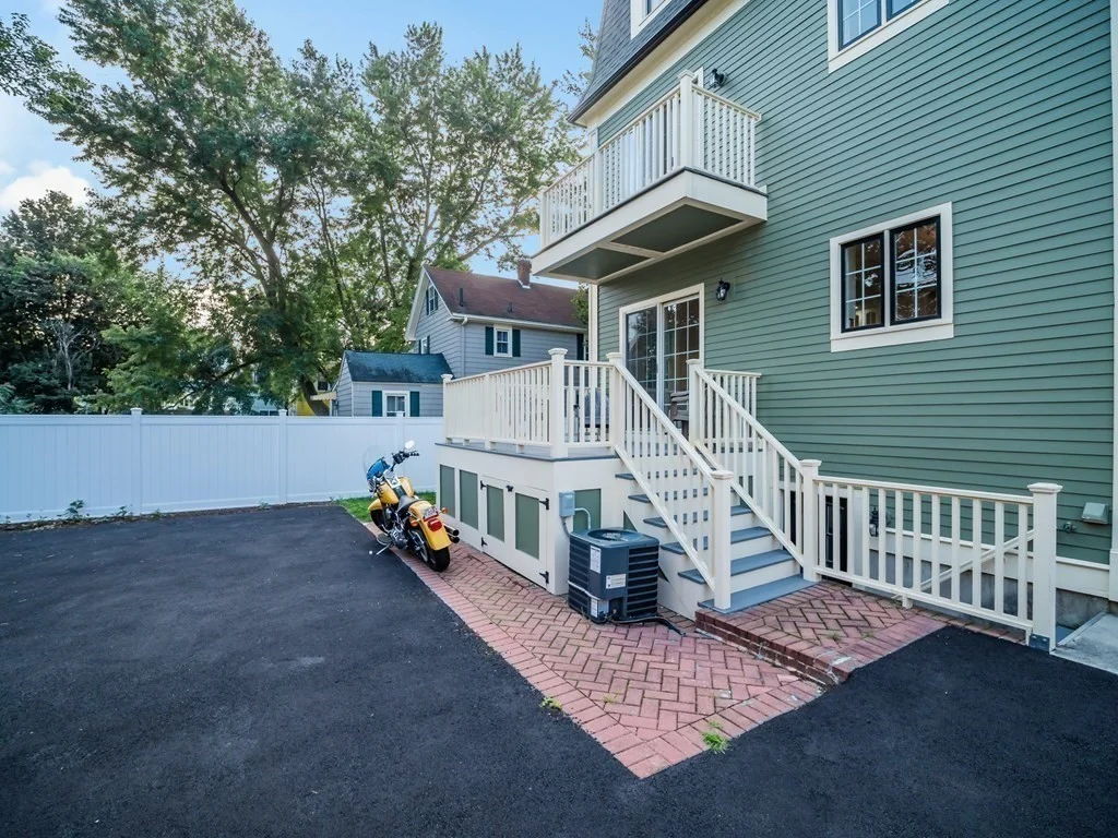2 bed, 2 bath apartment for rent at 8 Richardson St Unit 2, Winchester — photo 28 of 38