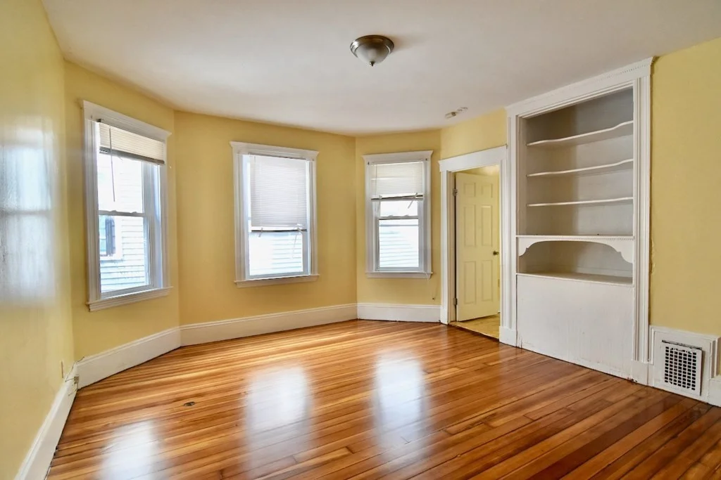 3 bed, 1 bath apartment for rent at 8 Ridgewood St Unit 1, Boston — photo 20 of 32