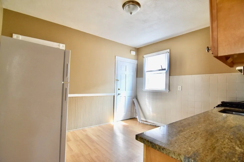 3 bed, 1 bath apartment for rent at 8 Ridgewood St Unit 1, Boston — photo 31 of 32