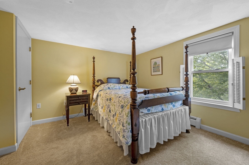 3 bed, 2 bath apartment for rent at 8 Risley Rd, Marblehead Neck — photo 27 of 28