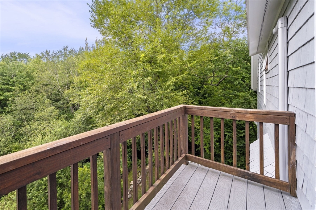 3 bed, 2 bath apartment for rent at 8 Risley Rd, Marblehead Neck — photo 23 of 28