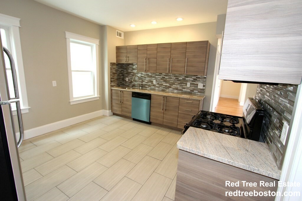 2 bed, 1 bath apartment for rent at 8 Roach St Unit 1, Dorchester — photo 2 of 11