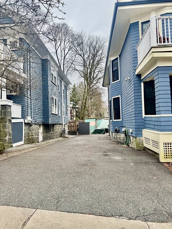 3 bed, 3 bath apartment for rent at 8 Robeson Unit 1, Jamaica Plain — photo 31 of 32