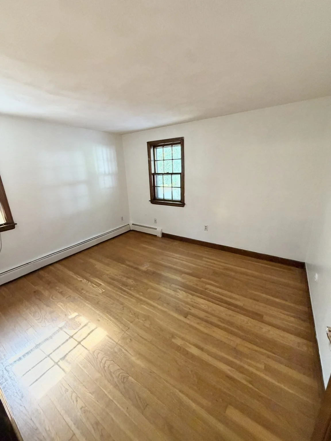 4 bed, 2 bath apartment for rent at 8 Robin Rd, Milford — photo 18 of 27