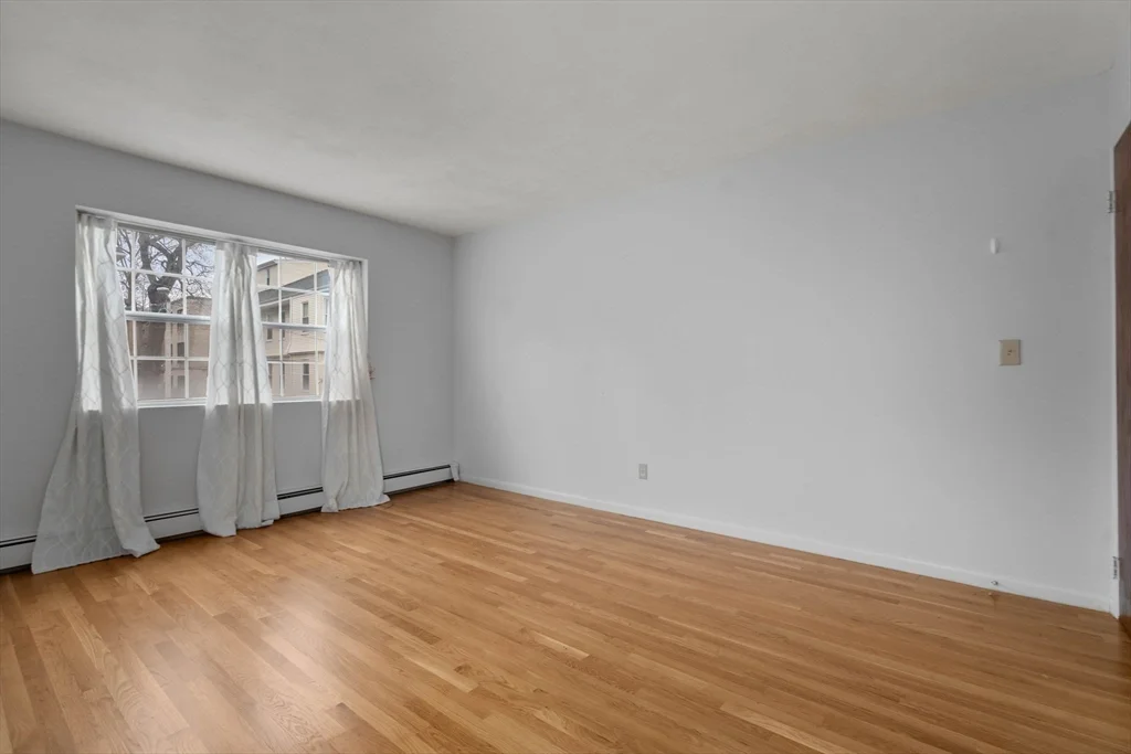2 bed, 1 bath apartment for rent at 8 Robinwood Ave Unit 6, Jamaica Plain — photo 10 of 18
