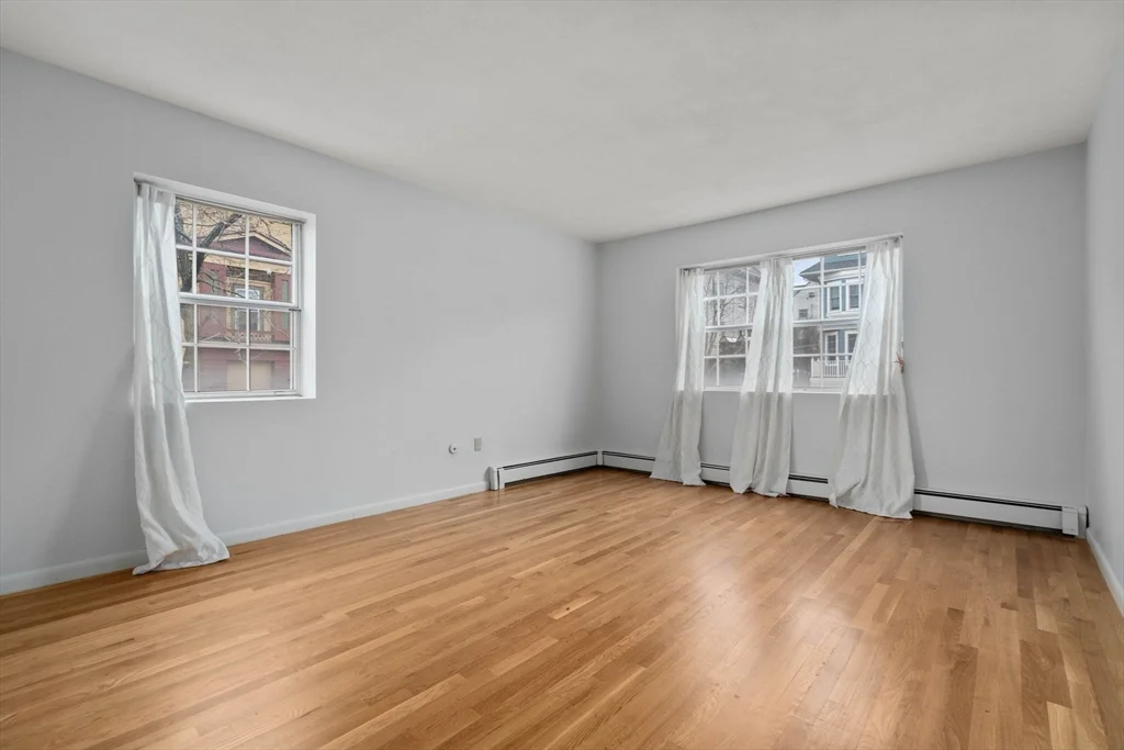 2 bed, 1 bath apartment for rent at 8 Robinwood Ave Unit 6, Jamaica Plain — photo 9 of 18