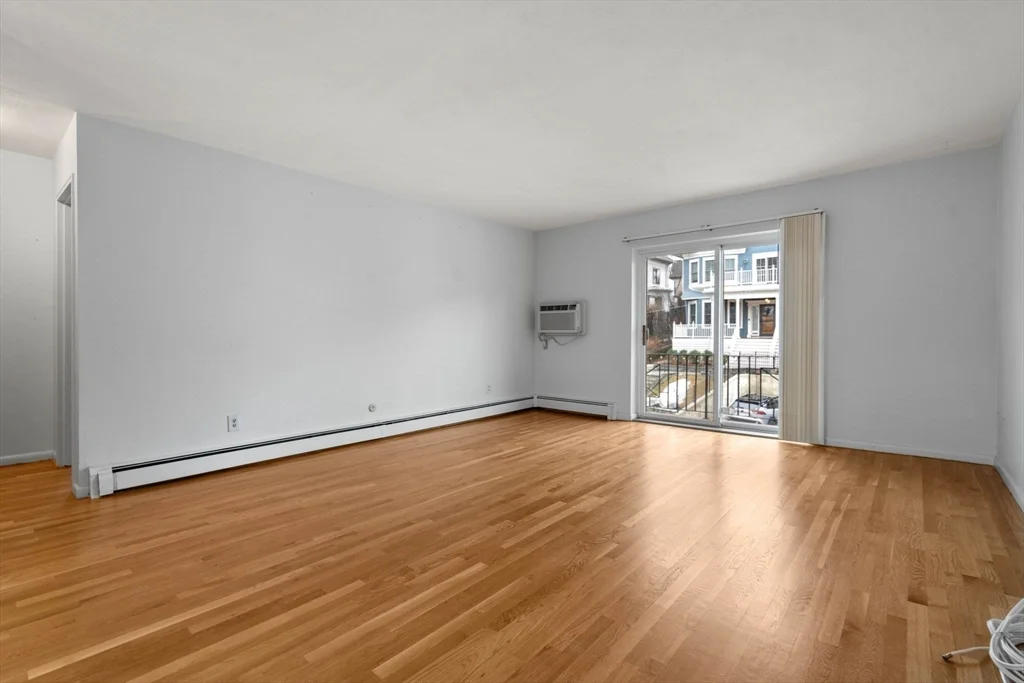 2 bed, 1 bath apartment for rent at 8 Robinwood Ave Unit 6, Jamaica Plain