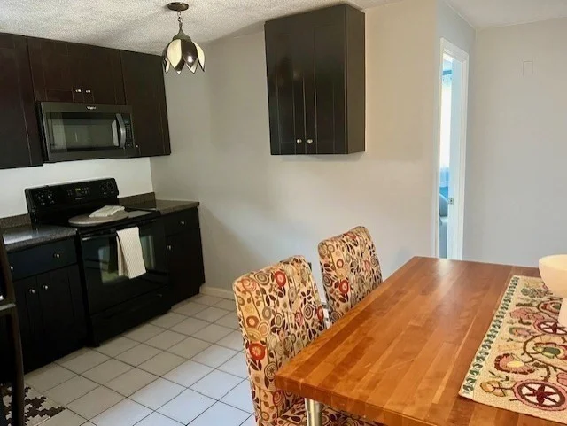 2 bed, 1 bath apartment for rent at 8 Royal Dane Dr Unit 71, Marshfield — photo 4 of 11
