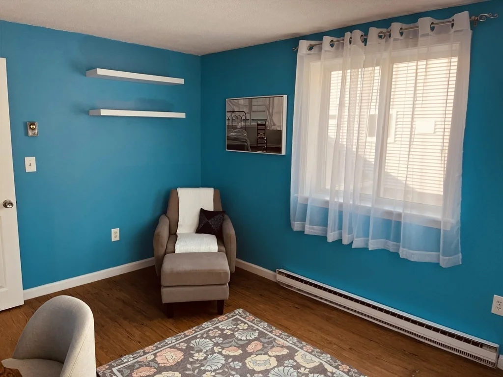 2 bed, 1 bath apartment for rent at 8 Royal Dane Dr Unit 71, Marshfield — photo 9 of 11
