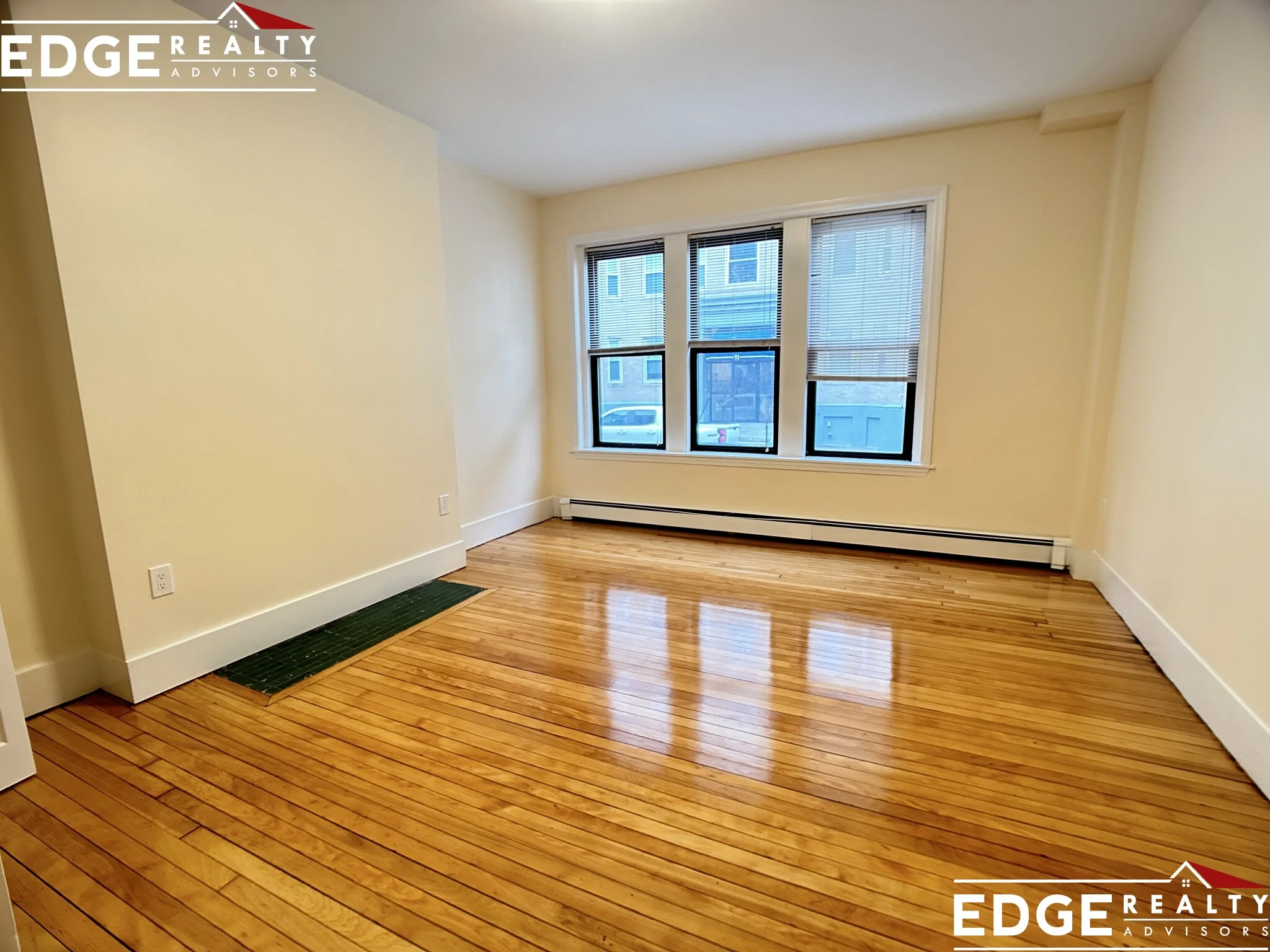 4 bed, 1.5 bath apartment for rent at 8 Royce Rd Unit 1, Brighton — photo 5 of 11