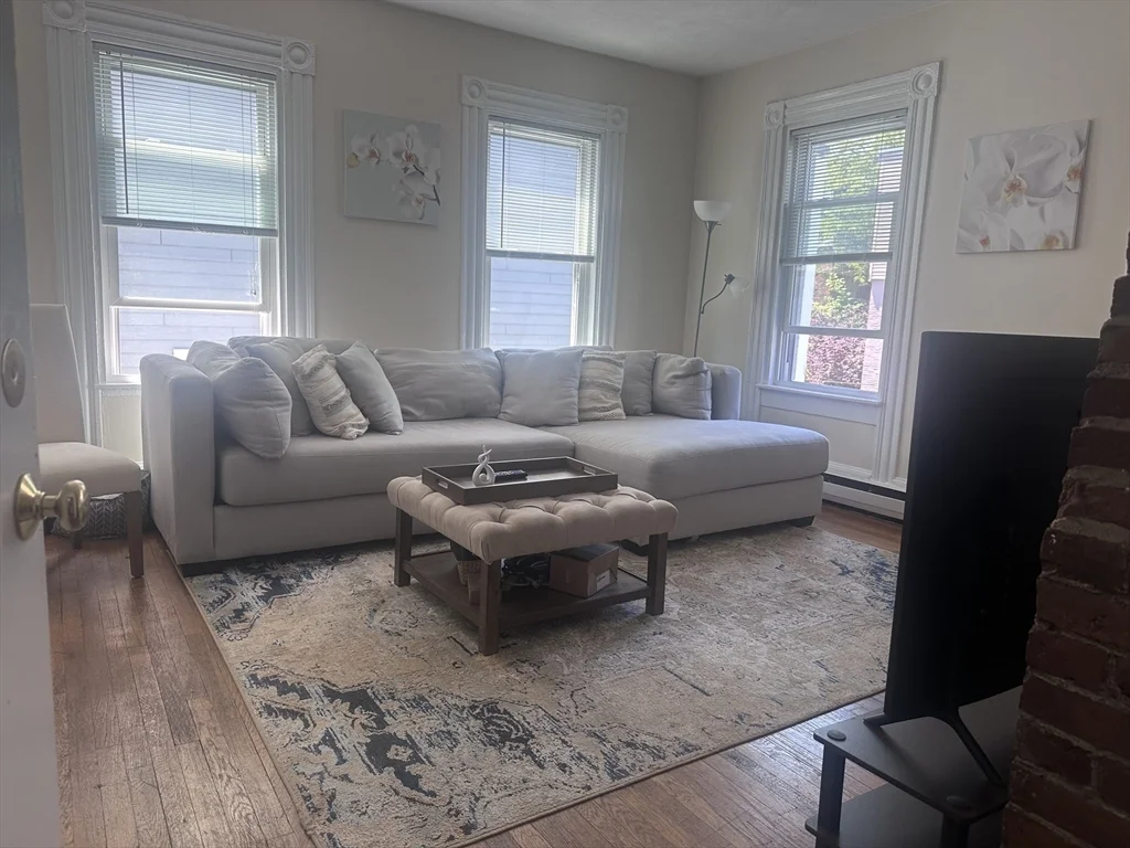 3 bed, 2 bath apartment for rent at 8 Sackville St Unit 3, Charlestown — photo 1 of 12