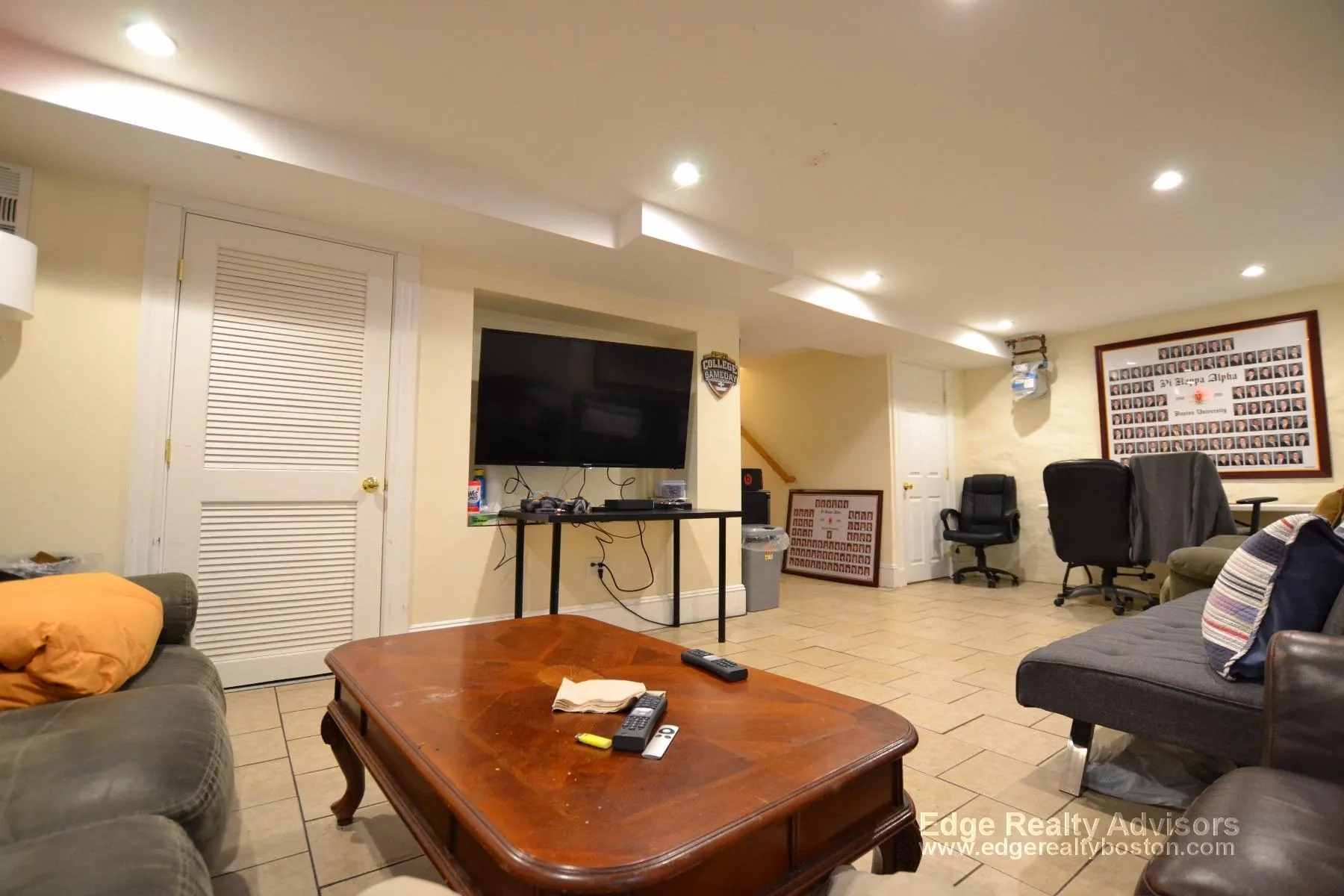 5 bed, 2.5 bath apartment for rent at 8 Sawyer Ter Unit 1, Allston — photo 9 of 27