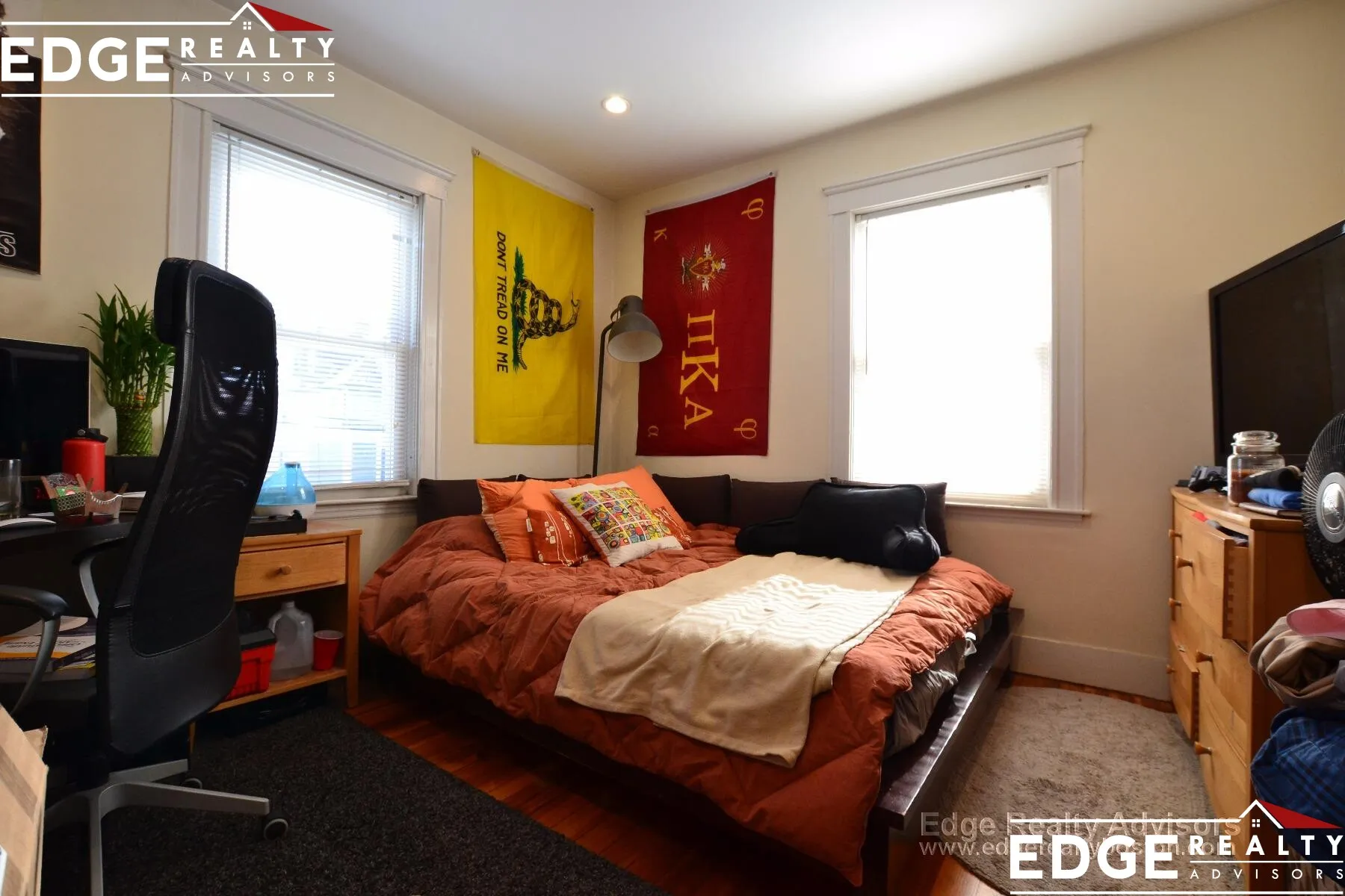 5 bed, 2.5 bath apartment for rent at 8 Sawyer Ter Unit 2, Allston — photo 8 of 13