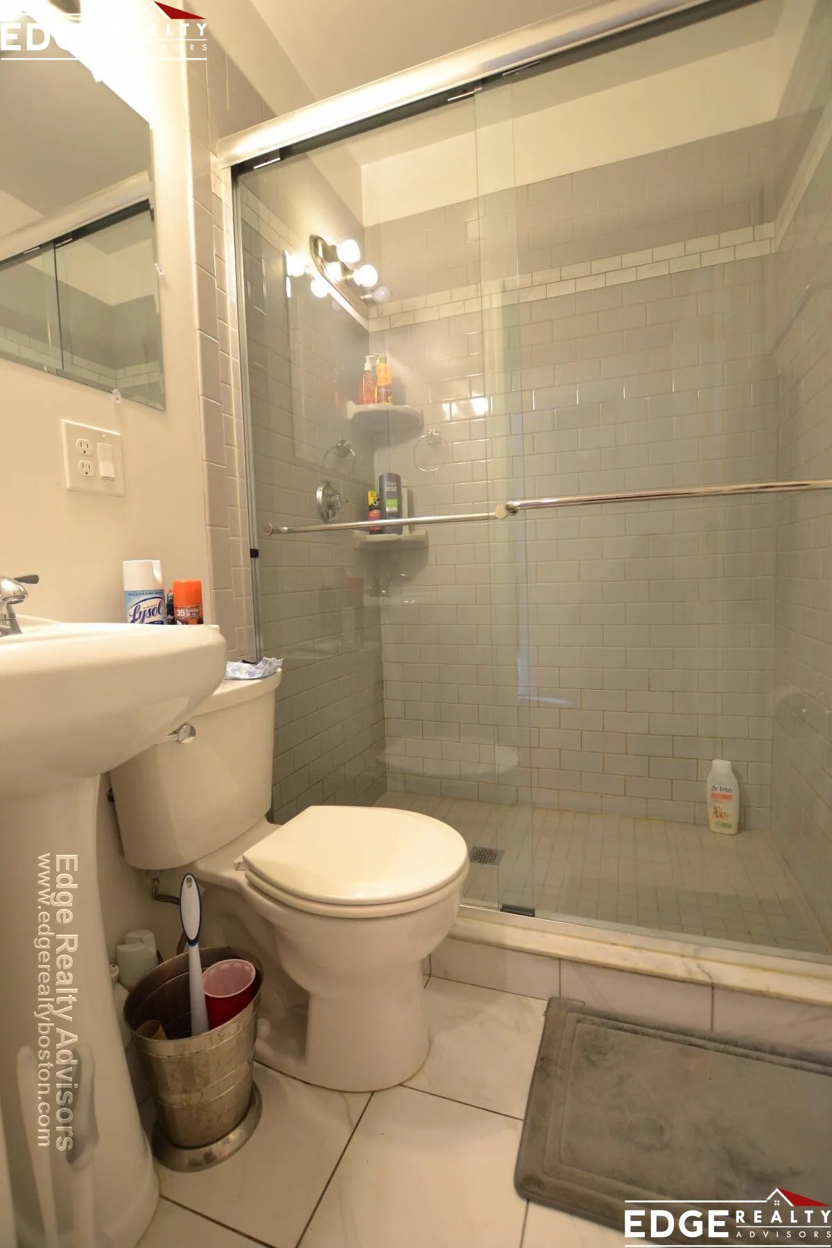 5 bed, 2.5 bath apartment for rent at 8 Sawyer Ter Unit 2, Allston — photo 6 of 13