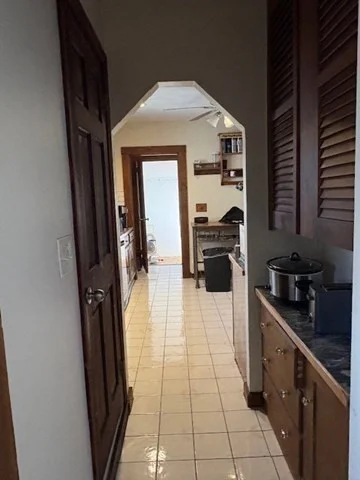 4 bed, 2 bath apartment for rent at 8 Seagrave Rd Unit 2, North Cambridge — photo 13 of 17