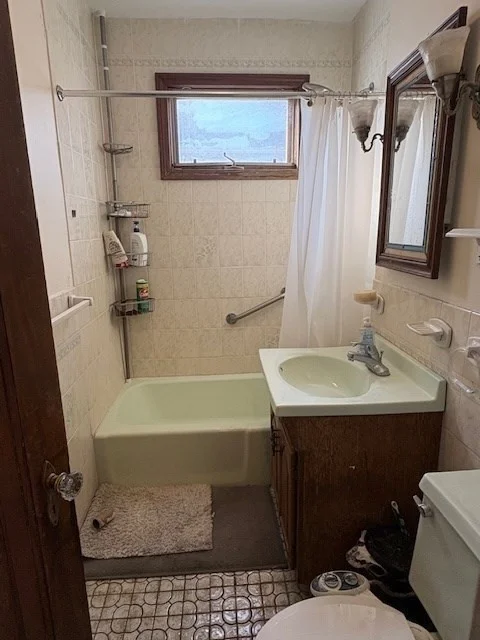 4 bed, 2 bath apartment for rent at 8 Seagrave Rd Unit 2, North Cambridge — photo 11 of 17