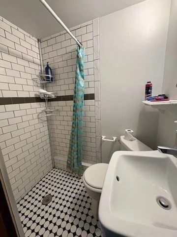 4 bed, 2 bath apartment for rent at 8 Seagrave Rd Unit 2, North Cambridge — photo 10 of 17