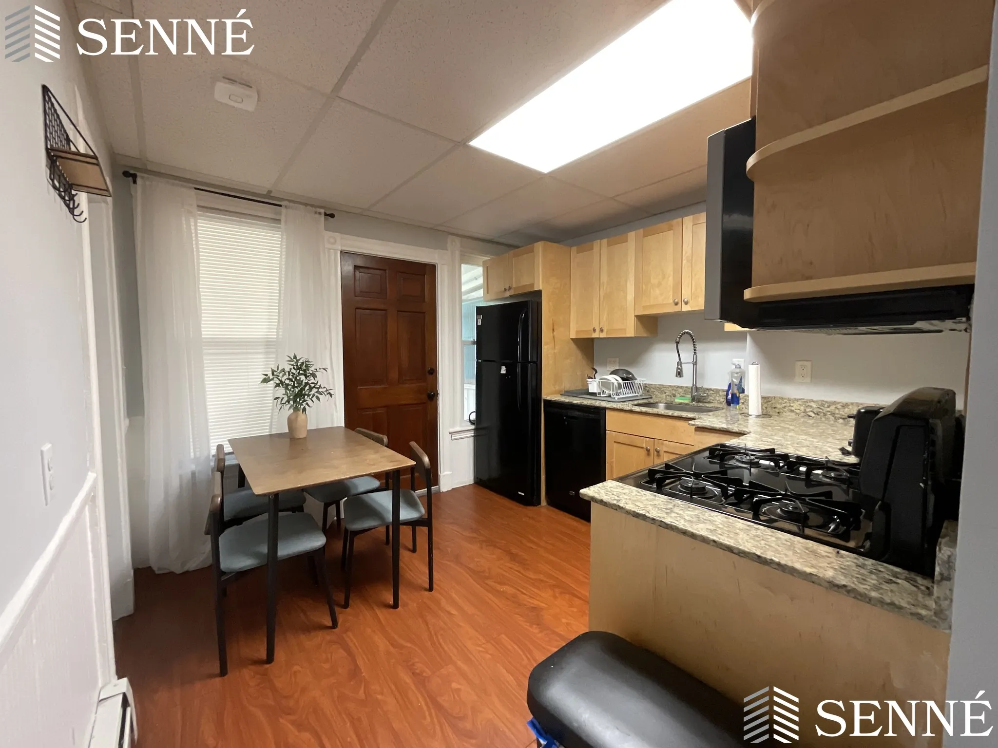 3 bed, 1 bath apartment for rent at 8 Seventh St Unit 8, East Cambridge — photo 2 of 14
