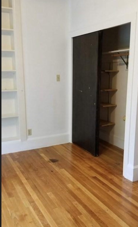 5 bed, 2.5 bath apartment for rent at 8 Sewall St, Mission Hill — photo 8 of 11