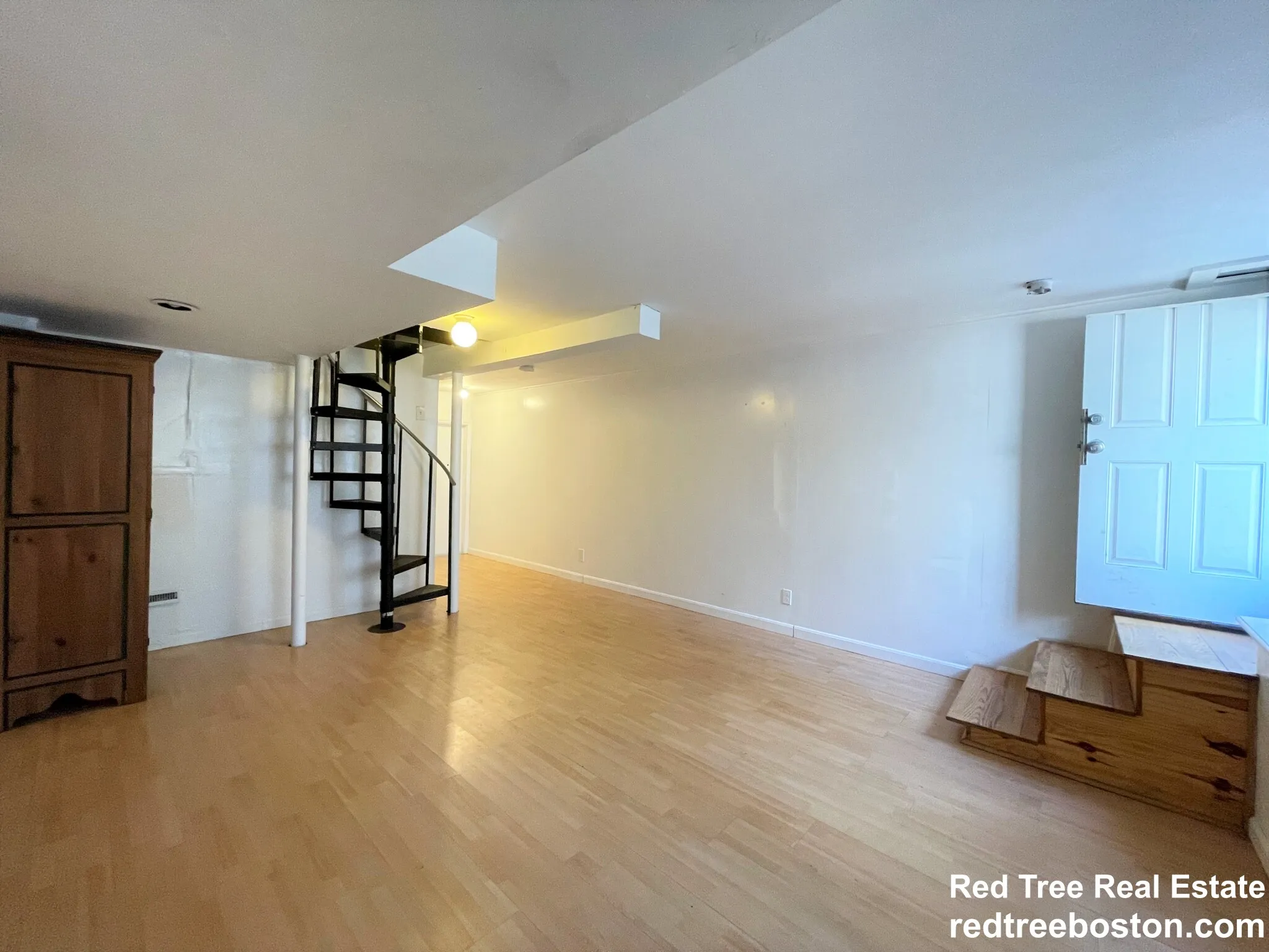 5 bed, 2.5 bath apartment for rent at 8 Sewall St Unit 1, Mission Hill — photo 24 of 29