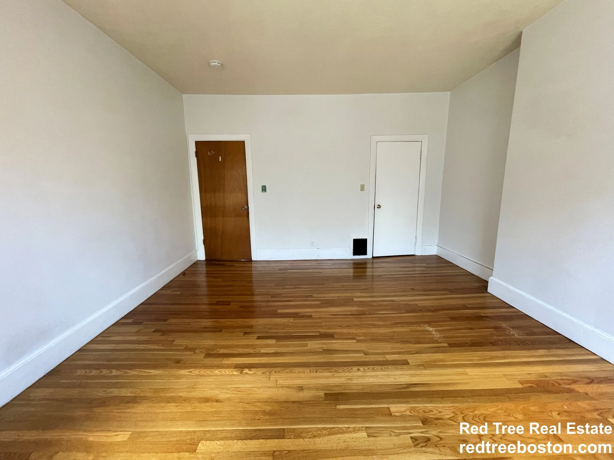 5 bed, 2.5 bath apartment for rent at 8 Sewall St Unit 1, Mission Hill — photo 17 of 29