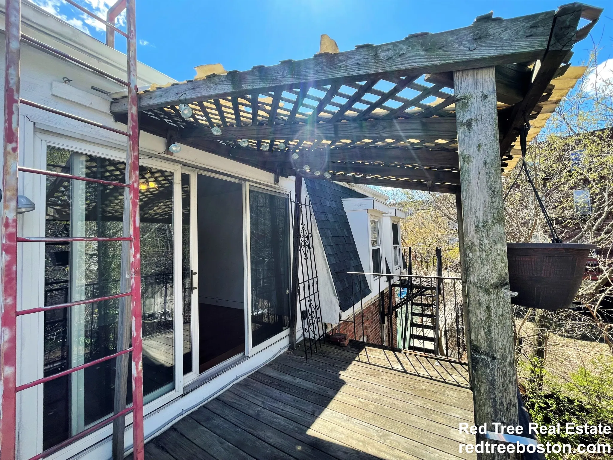 5 bed, 2.5 bath apartment for rent at 8 Sewall St Unit 1, Mission Hill — photo 11 of 29