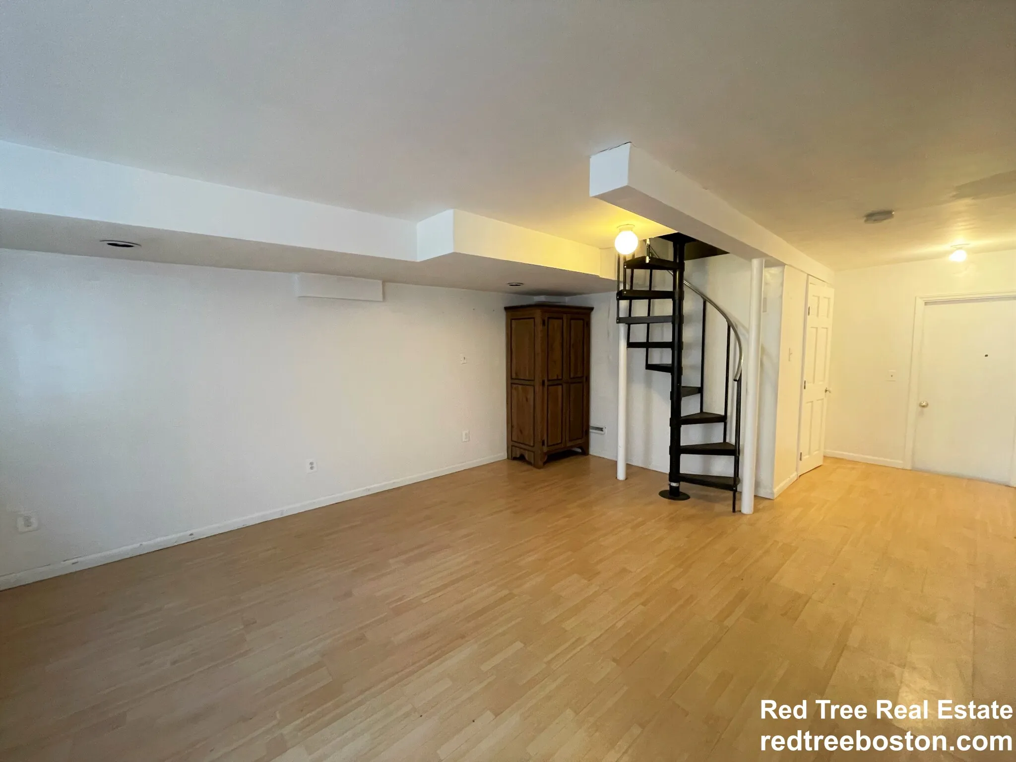 5 bed, 2.5 bath apartment for rent at 8 Sewall St Unit 1, Mission Hill — photo 25 of 29