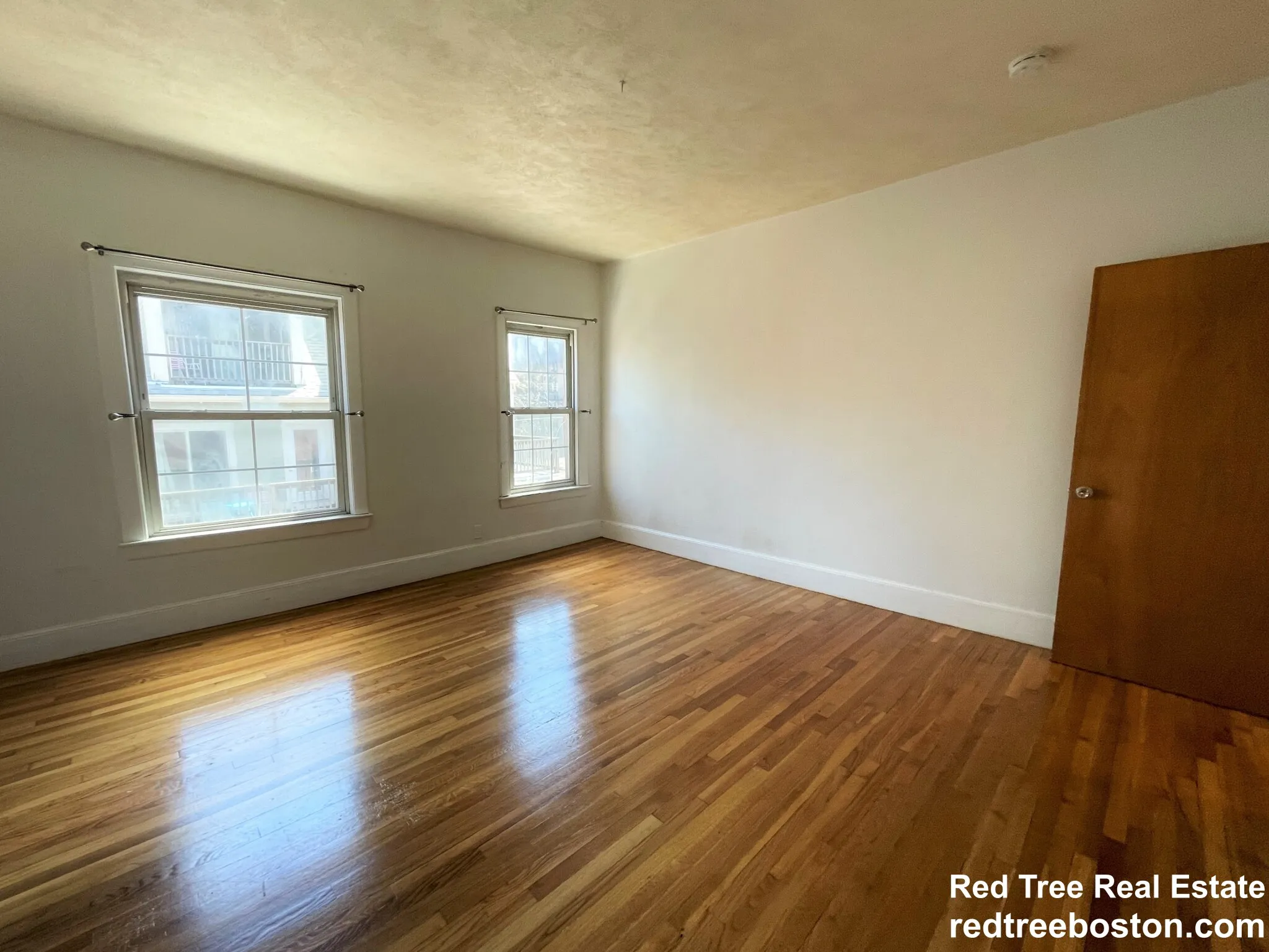 5 bed, 2.5 bath apartment for rent at 8 Sewall St Unit 1, Mission Hill — photo 13 of 29