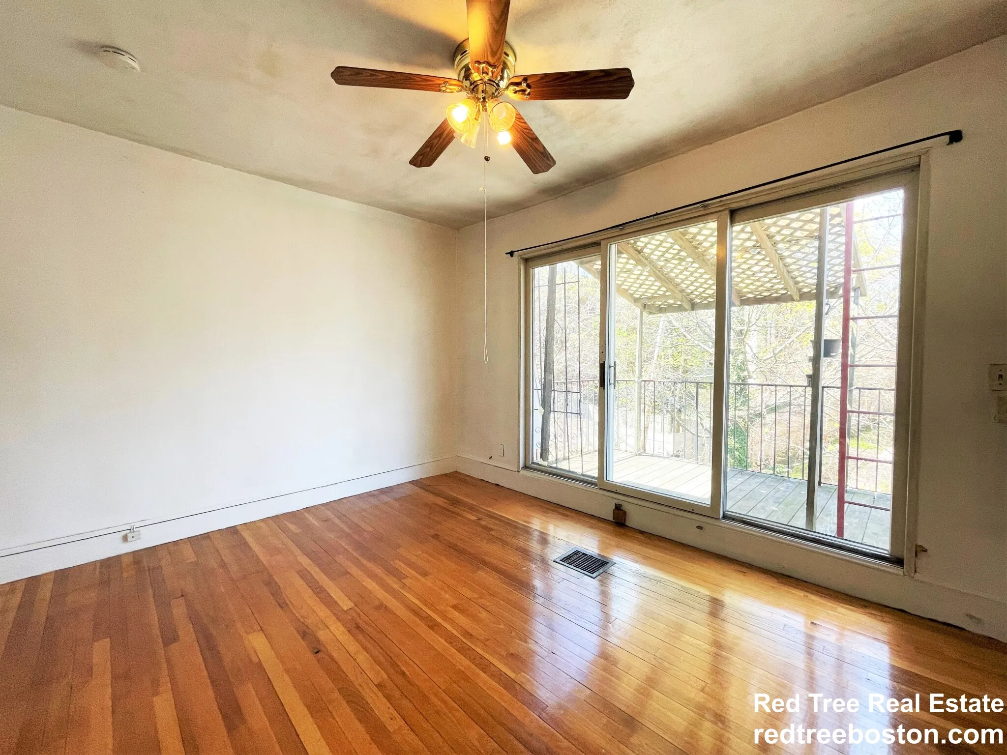 5 bed, 2.5 bath apartment for rent at 8 Sewall St Unit 1, Mission Hill — photo 8 of 29