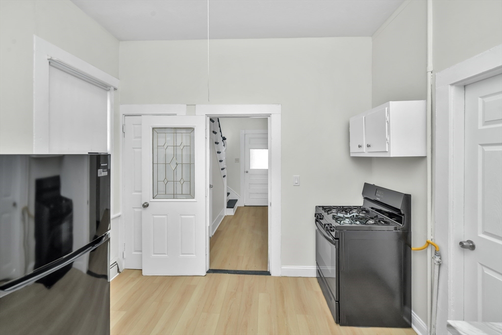1 bed, 1 bath apartment for rent at 8 Shawmut Ter Unit 1, Malden — photo 2 of 9