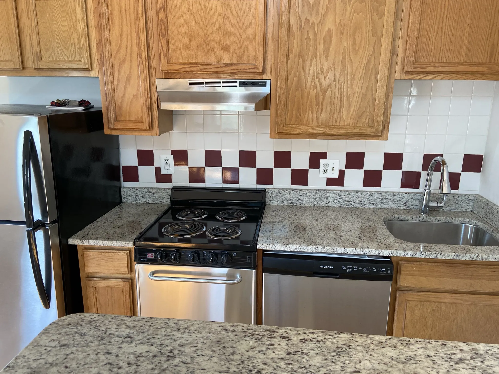 3 bed, 1 bath apartment for rent at 8 Shepard St Unit 0, Brighton