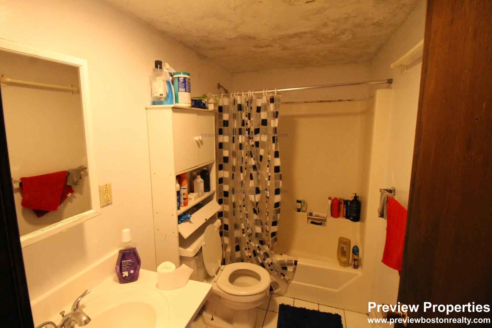 3 bed, 1 bath apartment for rent at 8 Shepard St Unit N/A, Brighton — photo 6 of 7