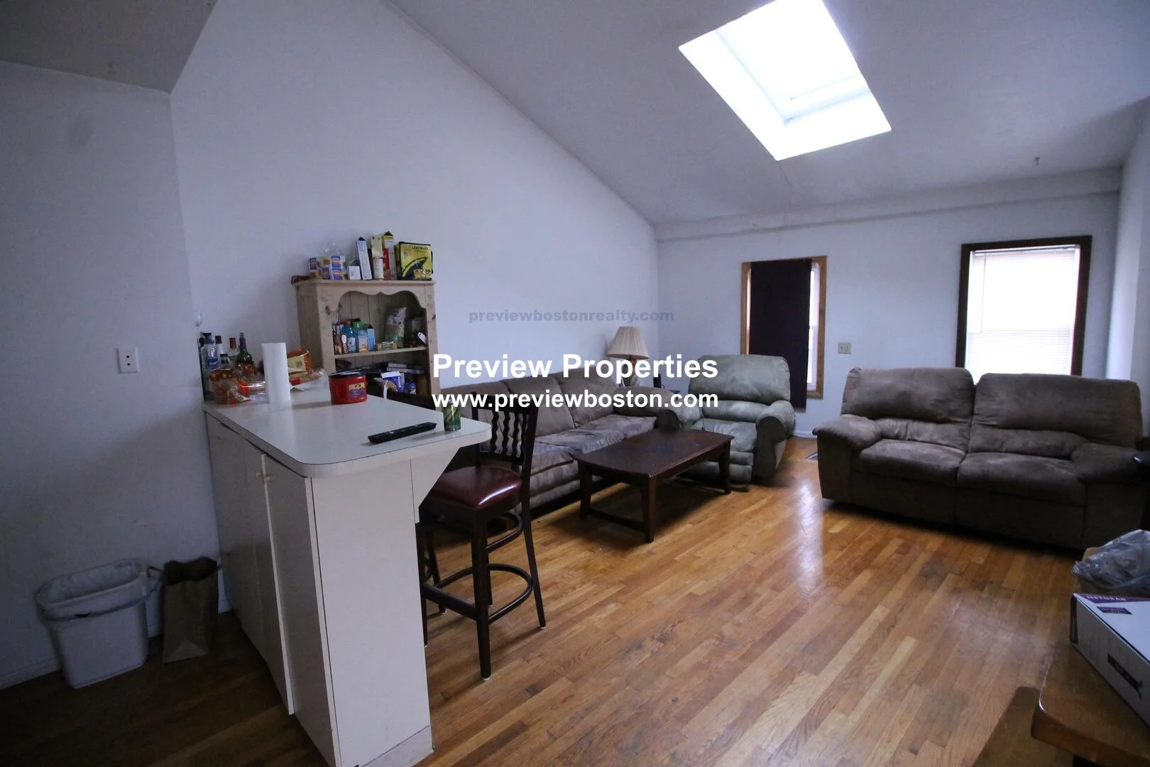 3 bed, 1 bath apartment for rent at 8 Shepard St Unit N/A P, Brighton — photo 4 of 7