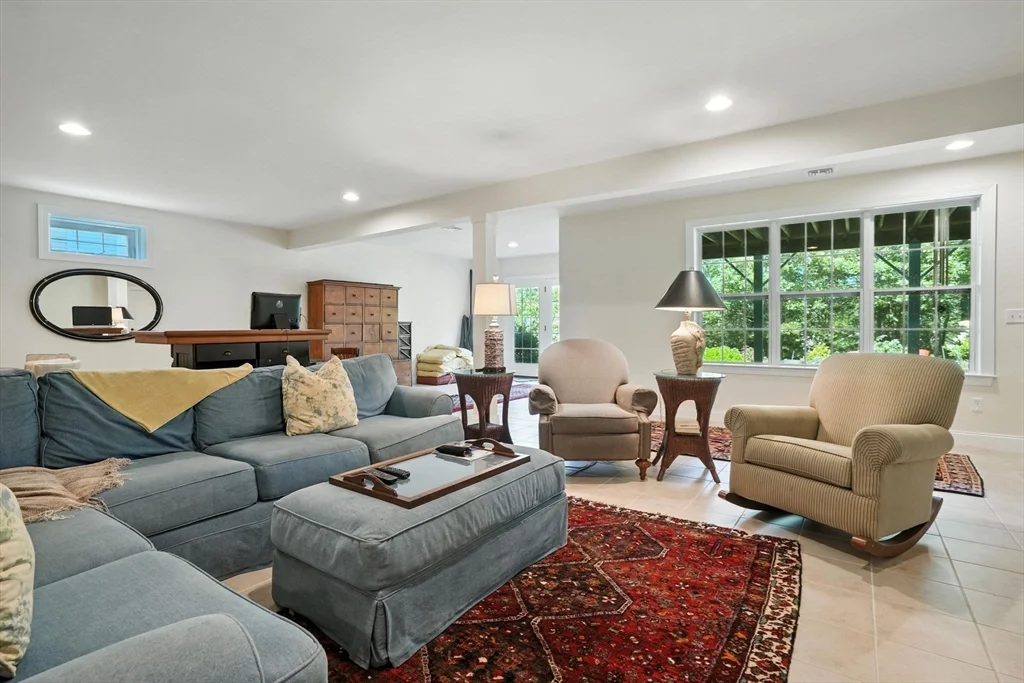 3 bed, 4+ bath apartment for rent at 8 Skipping Stone Unit 8, Pinehills — photo 34 of 42