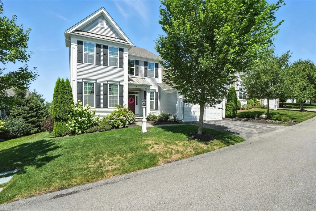 3 bed, 4+ bath apartment for rent at 8 Skipping Stone Unit 8, Pinehills — photo 1 of 42