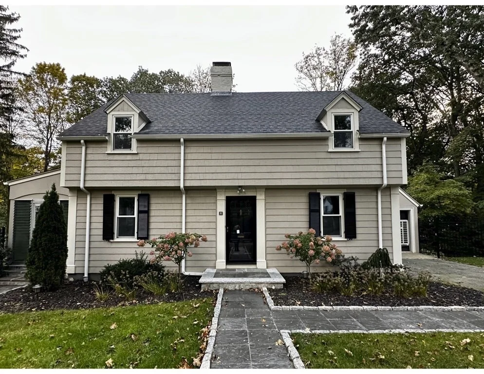 3 bed, 2 bath apartment for rent at 8 Spruce Park, Wellesley — photo 1 of 24