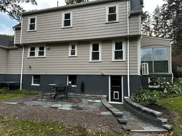 3 bed, 2 bath apartment for rent at 8 Spruce Park, Wellesley — photo 24 of 24