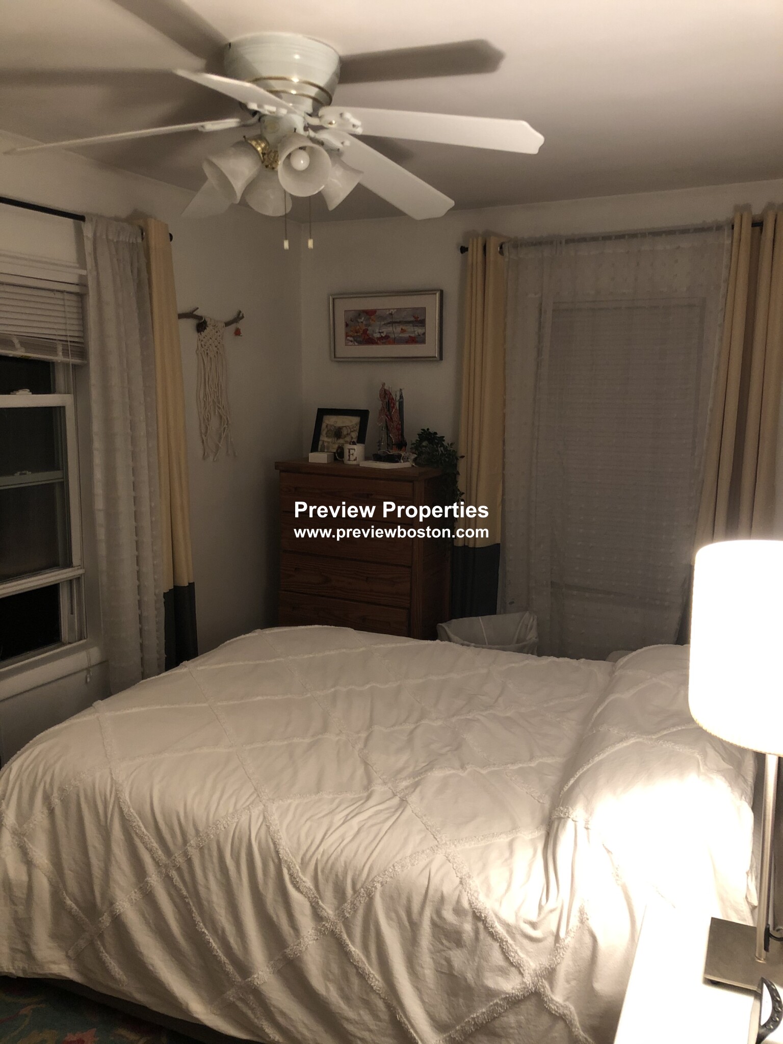 3 bed, 1 bath apartment for rent at 8 Starr Ln Unit 3, Jamaica Plain — photo 4 of 14