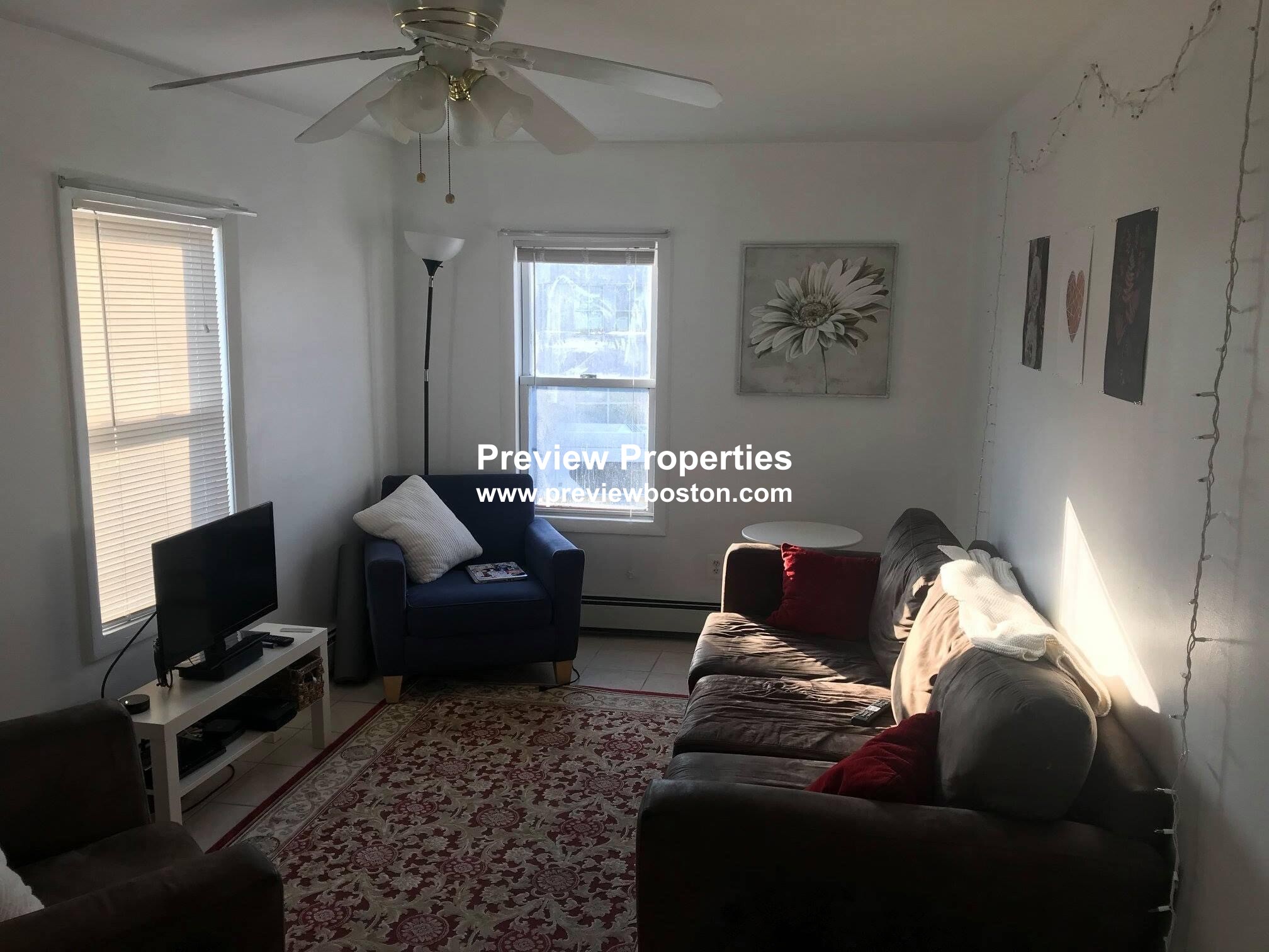 3 bed, 1 bath apartment for rent at 8 Starr Ln Unit 3, Jamaica Plain — photo 7 of 14