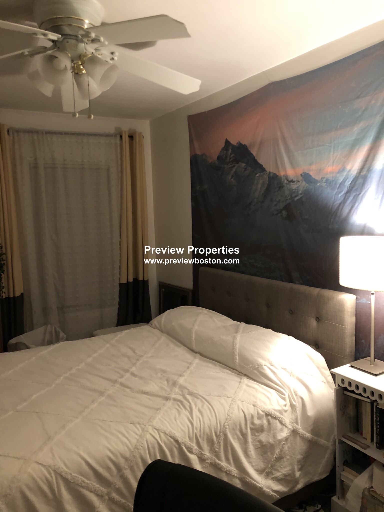 3 bed, 1 bath apartment for rent at 8 Starr Ln Unit 3, Jamaica Plain — photo 3 of 14
