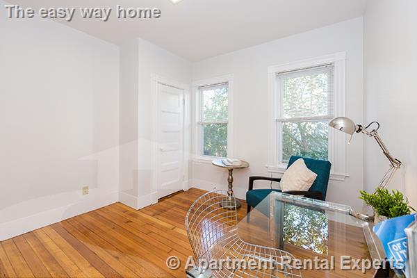 4 bed, 1 bath apartment for rent at 8 Stone Pl Unit 1, Union Square — photo 8 of 11