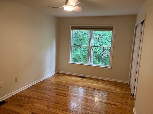 3 bed, 2 bath apartment for rent at 8 Stonegate Ln Unit 8, Bedford — photo 10 of 30
