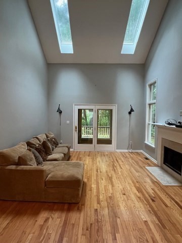 3 bed, 2 bath apartment for rent at 8 Stonegate Ln Unit 8, Bedford — photo 6 of 30