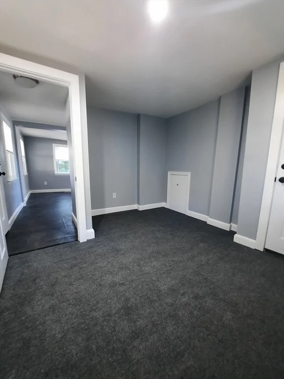 2 bed, 1 bath apartment for rent at 8 Stoney Beach Rd Unit 2, Hull — photo 3 of 5