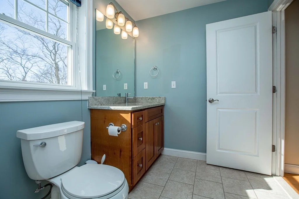 3 bed, 2 bath apartment for rent at 8 Summer Hill Circle Unit 8, Arlington — photo 24 of 41