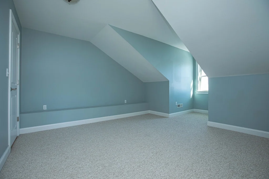 3 bed, 2 bath apartment for rent at 8 Summer Hill Circle Unit 8, Arlington — photo 36 of 41