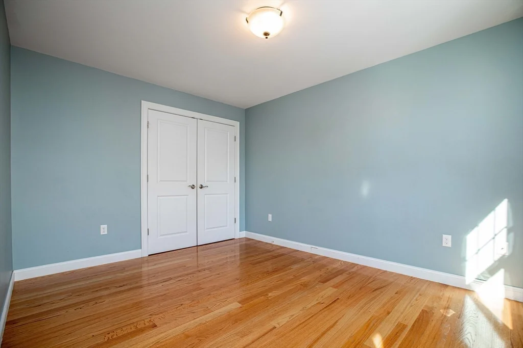 3 bed, 2 bath apartment for rent at 8 Summer Hill Circle Unit 8, Arlington — photo 28 of 41